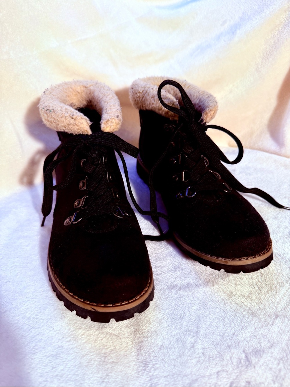 Sonoma Black Lace-Up Faux Fur Collar Women’s Hiking Boots